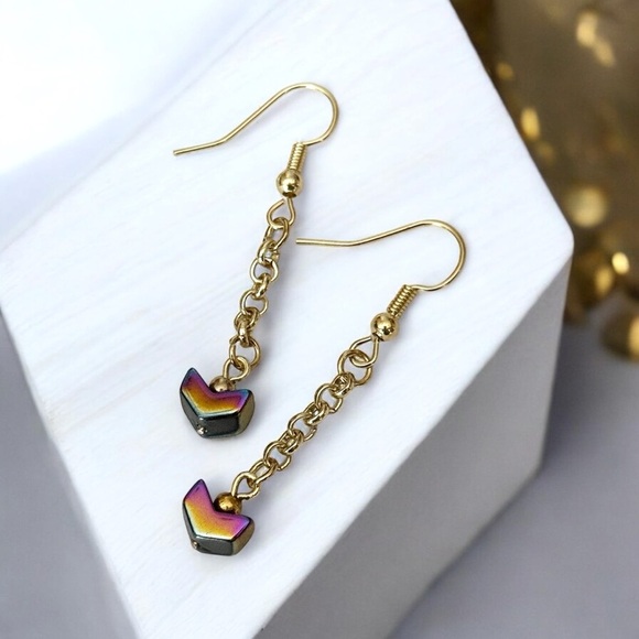 5 For $25💫Iridescent Swinging Chevron Hematite Dangles Earrings - Picture 3 of 3